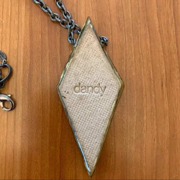 Dandy Ceramic Pendant Necklace - Picture 7 of 8